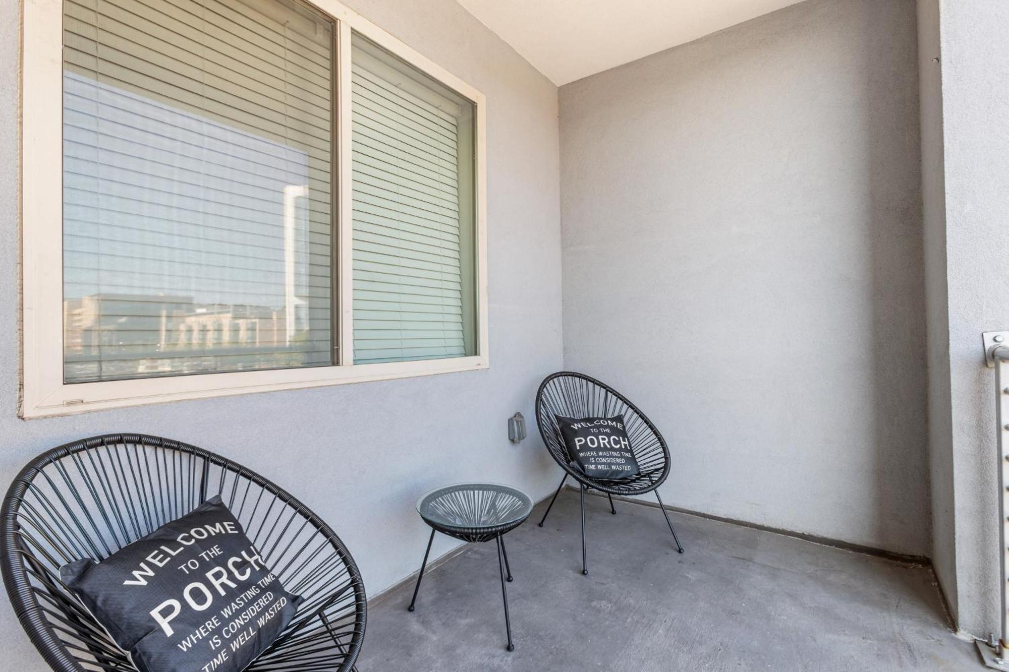 Modern Downtown Apartment برمنغهام المظهر الخارجي الصورة